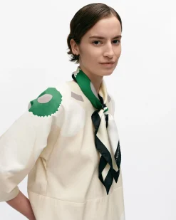 Asusteet Marimekko Lauhtua Heijastus Unikko Silkkihuivi